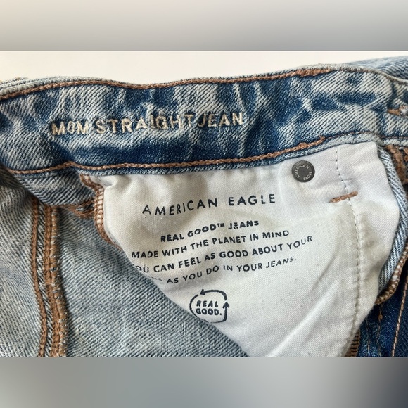 American Eagle Mom Straight Jean Distressed Light Blue Jeans Women’s Size 4 - Picture 9 of 15